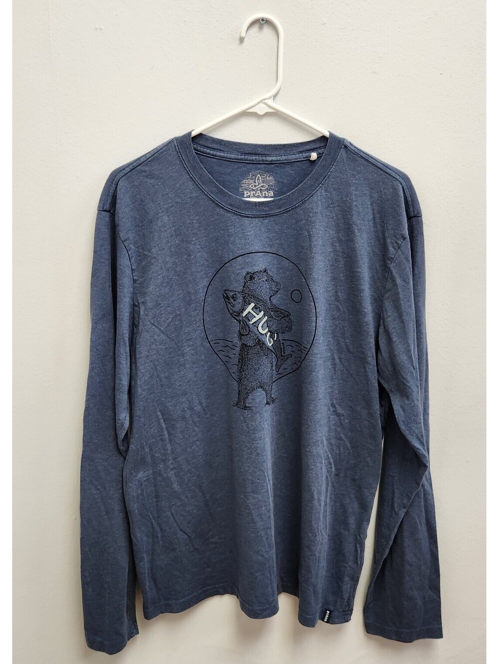 prAna Bear Hug Salmon Graphic Long Sleeve Shirt Men's Large Blue Gray Tee